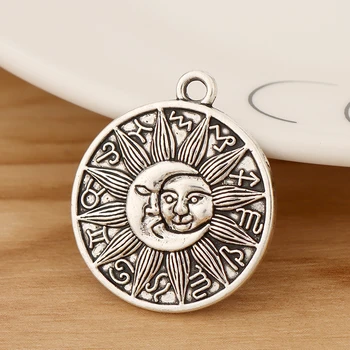 10 Kusov Antique Silver Farba Sun Moon Znamenia Zverokruhu Kolo Charms Prívesky pre DIY Náhrdelník Šperkov Príslušenstvo 25mm