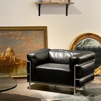 gauč Nordic minimalistický dole Bauhaus obývacia izba štúdio bežné kožené pohodlná sedacia súprava